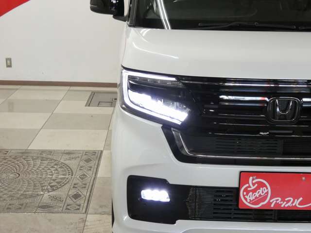 ホンダ Ｎ　ＢＯＸ カスタム ６６０ Ｌ ターボ スタイルプラス ブラック ４ＷＤ R4年 (東北) 99