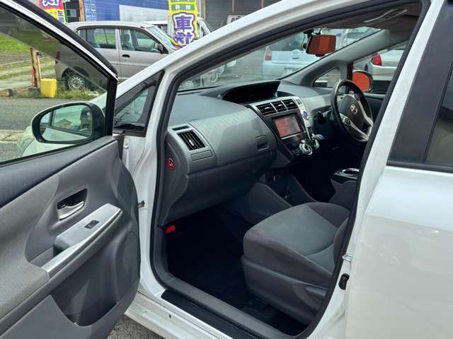 トヨタ プリウスΑ １．８ Ｓ H23年 (東海) 99