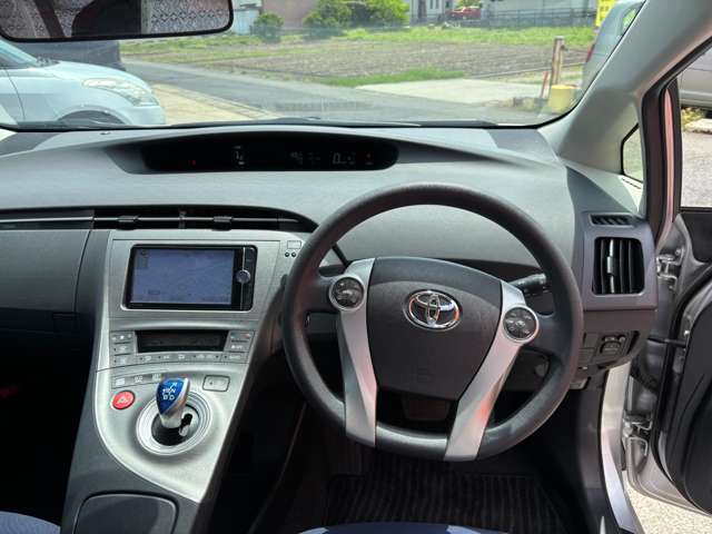 トヨタ プリウス １．８ Ｓ H25年 (東海) 99
