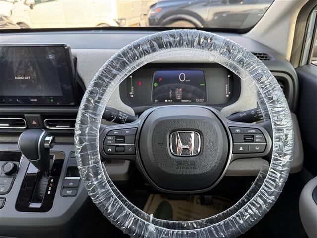 ホンダ フリード　ハイブリッド １．５ Ｅ：ＨＥＶ エアー ＥＸ R8年 (中国) 99