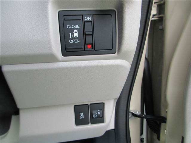 ホンダ Ｎ　ＢＯＸ ６６０ ファッションスタイル モノトーン R8年 (東北) 99