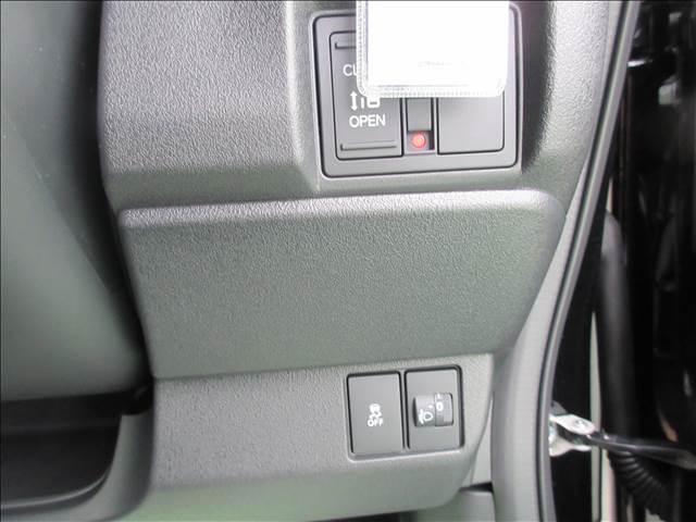 ホンダ Ｎ　ＢＯＸ カスタム ６６０ R7年 (東北) 99