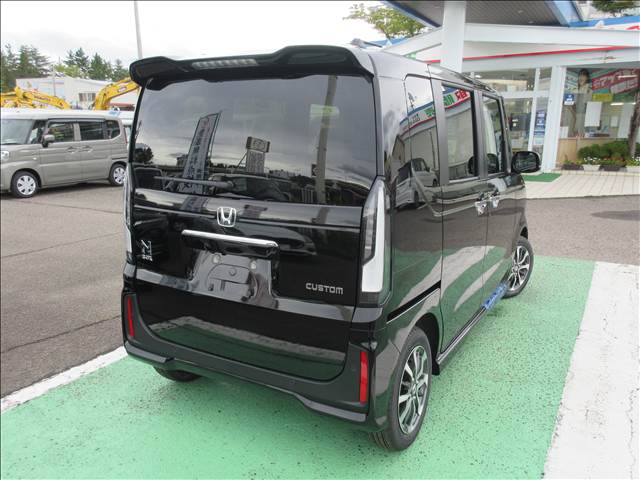 ホンダ Ｎ　ＢＯＸ カスタム ６６０ R7年 (東北) 99