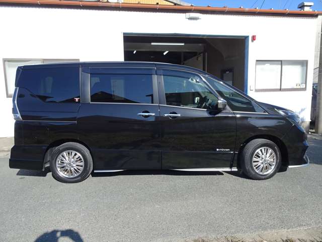日産 セレナ １．２ Ｅ－ＰＯＷＥＲ ＡＵＴＥＣＨ H30年 (東海) 99