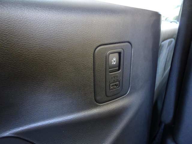 日産 セレナ １．２ Ｅ－ＰＯＷＥＲ ＡＵＴＥＣＨ H30年 (東海) 99