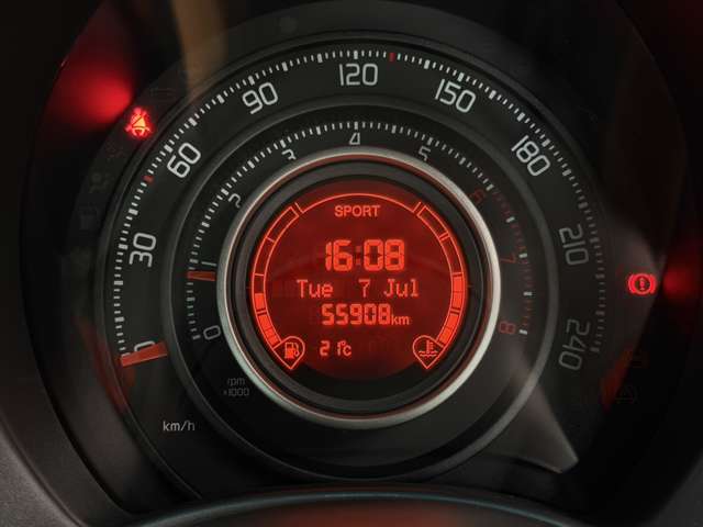 アバルト ５００ １．４ H24年 (東海) 99