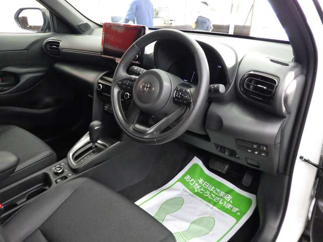 トヨタ ヤリスクロス　ハイブリッド １．５ ハイブリッド Ｚ Ｅ－ＦＯＵＲ ４ＷＤ R7年 (東北) 99