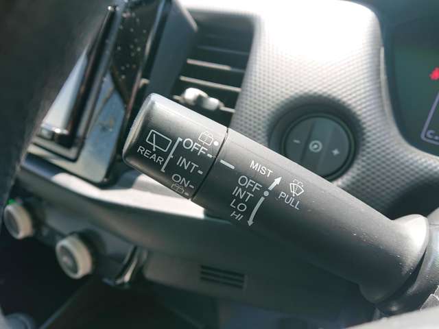 ホンダ フィット １．３ ベーシック ４ＷＤ R3年 (東北) 99