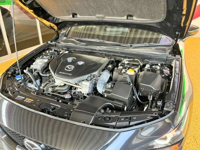 マツダ ＭＡＺＤＡ３　ファストバック １．８ ＸＤ ブラックトーンエディション ディーゼルターボ R5年 (関東) 99