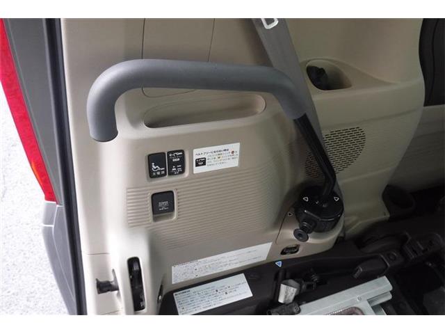 ホンダ Ｎ　ＢＯＸ ６６０ Ｇ スロープ Ｌ ホンダセンシング 車イス専用装備装着車 H30年 (近畿) 99