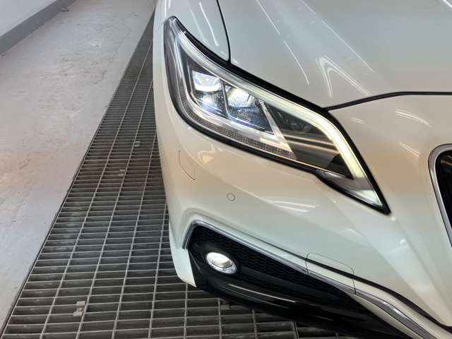 トヨタ クラウン　ハイブリッド ハイブリッド ２．５ ＲＳ ＦＯＵＲ ４ＷＤ R2年 (東北) 99