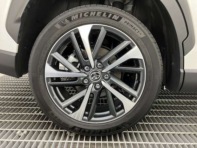 トヨタ カローラクロス　ハイブリッド １．８ ハイブリッド Ｚ Ｅ－ＦＯＵＲ ４ＷＤ R6年 (東北) 99