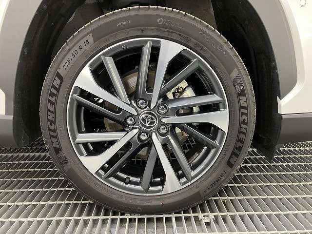 トヨタ カローラクロス　ハイブリッド １．８ ハイブリッド Ｚ Ｅ－ＦＯＵＲ ４ＷＤ R6年 (東北) 99