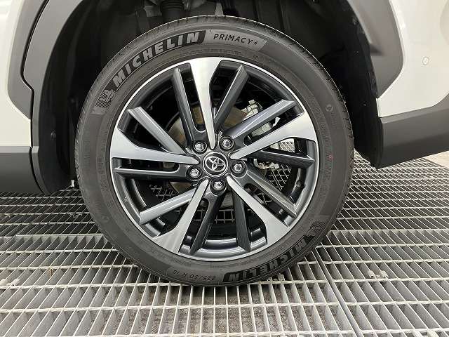 トヨタ カローラクロス　ハイブリッド １．８ ハイブリッド Ｚ Ｅ－ＦＯＵＲ ４ＷＤ R6年 (東北) 99