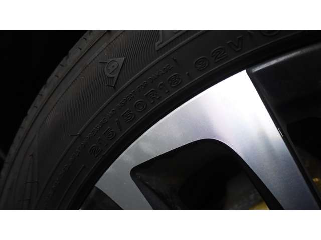 トヨタ ヤリスクロス　ハイブリッド １．５ ハイブリッド Ｚ Ｅ－ＦＯＵＲ ４ＷＤ R5年 (東北) 99