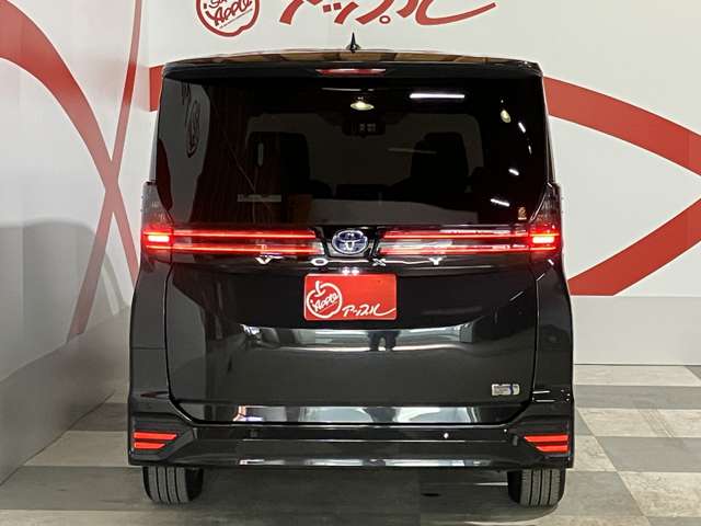 トヨタ ヴォクシー １．８ ハイブリッド Ｓ－Ｚ Ｅ－ＦＯＵＲ ４ＷＤ R7年 (東北) 99
