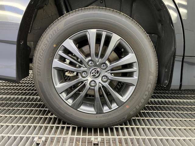 トヨタ ヴォクシー １．８ ハイブリッド Ｓ－Ｚ Ｅ－ＦＯＵＲ ４ＷＤ R7年 (東北) 99