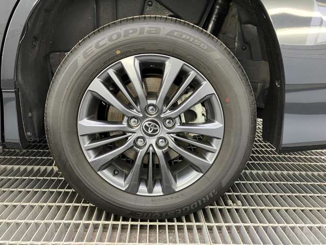 トヨタ ヴォクシー １．８ ハイブリッド Ｓ－Ｚ Ｅ－ＦＯＵＲ ４ＷＤ R7年 (東北) 99