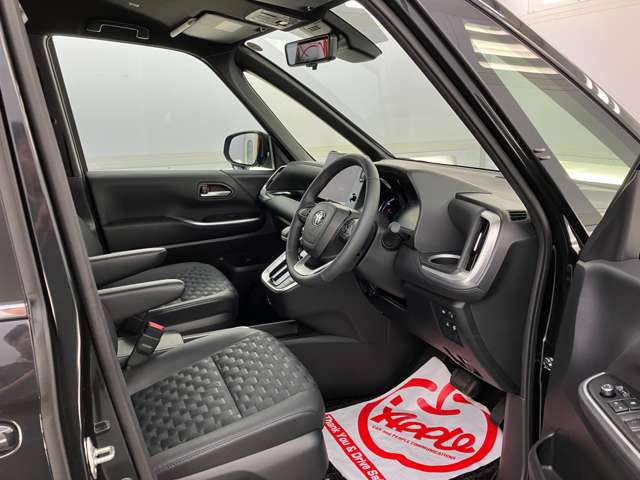 トヨタ ヴォクシー １．８ ハイブリッド Ｓ－Ｚ Ｅ－ＦＯＵＲ ４ＷＤ R7年 (東北) 99