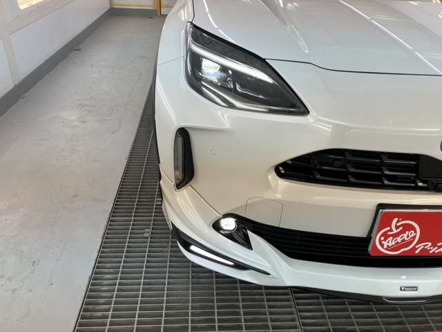 トヨタ ヤリスクロス　ハイブリッド １．５ ハイブリッド Ｚ Ｅ－ＦＯＵＲ ４ＷＤ R6年 (東北) 99