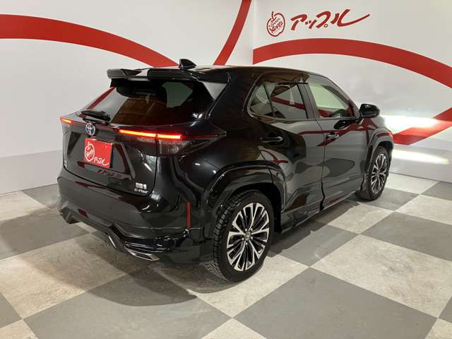 トヨタ ヤリスクロス　ハイブリッド １．５ ハイブリッド Ｚ Ｅ－ＦＯＵＲ ４ＷＤ R4年 (東北) 99