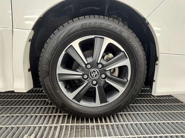 トヨタ ヴォクシー ２．０ ＺＳ 煌ＩＩＩ ４ＷＤ R3年 (東北) 99