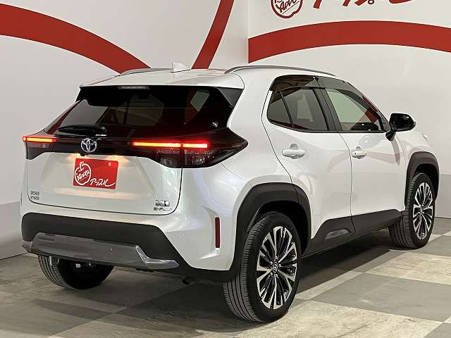 トヨタ ヤリスクロス　ハイブリッド １．５ ハイブリッド Ｚ アドベンチャー Ｅ－ＦＯＵＲ ４ＷＤ R4年 (東北) 99