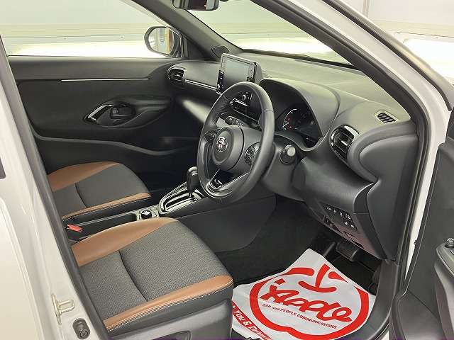 トヨタ ヤリスクロス　ハイブリッド １．５ ハイブリッド Ｚ アドベンチャー Ｅ－ＦＯＵＲ ４ＷＤ R4年 (東北) 99