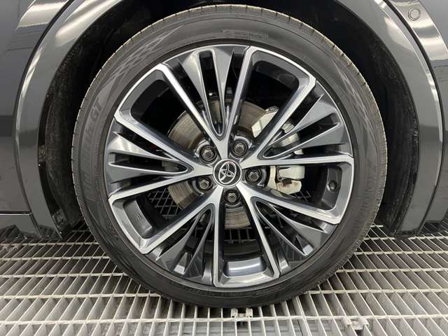トヨタ プリウス ２．０ Ｚ Ｅ－ＦＯＵＲ ４ＷＤ R5年 (東北) 99