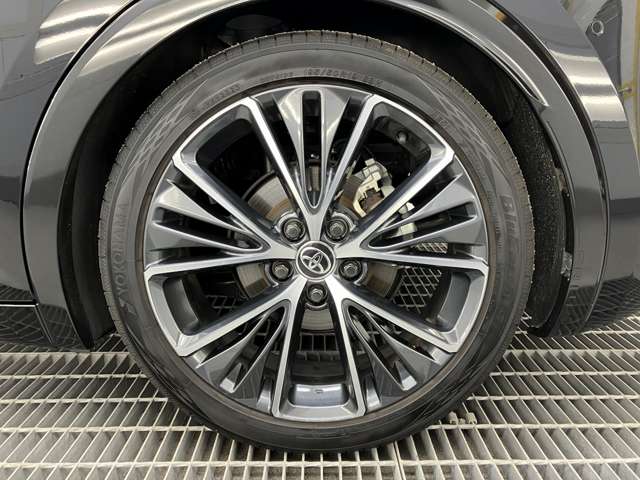 トヨタ プリウス ２．０ Ｚ Ｅ－ＦＯＵＲ ４ＷＤ R5年 (東北) 99