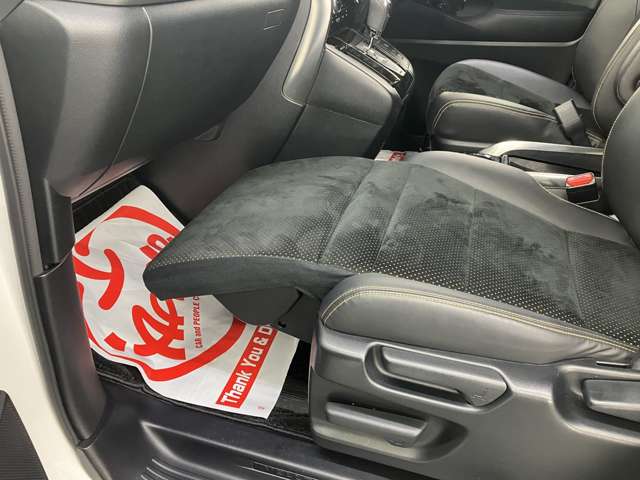 トヨタ ヴェルファイア ２．５ Ｚ Ａエディション ゴールデンアイズ ４ＷＤ H29年 (東北) 99