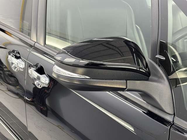 トヨタ ノア ２．０ ＳＩ ＷＸＢ ４ＷＤ H30年 (東北) 99