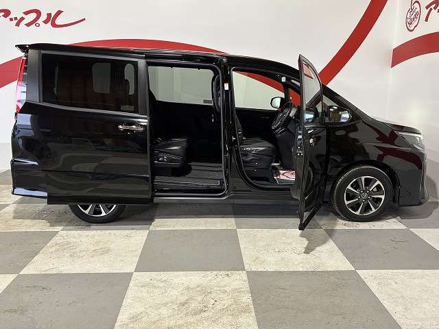 トヨタ ノア ２．０ ＳＩ ＷＸＢ ４ＷＤ H30年 (東北) 99