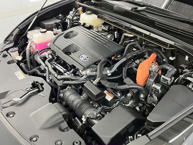 トヨタ クラウン　スポーツ　ハイブリッド ２．５ Ｚ Ｅ－ＦＯＵＲ ４ＷＤ R6年 (東北) 99