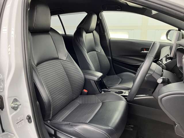 トヨタ カローラ　ツーリング　ハイブリッド １．８ ハイブリッド ＷＸＢ Ｅ－ＦＯＵＲ ４ＷＤ R5年 (東北) 99