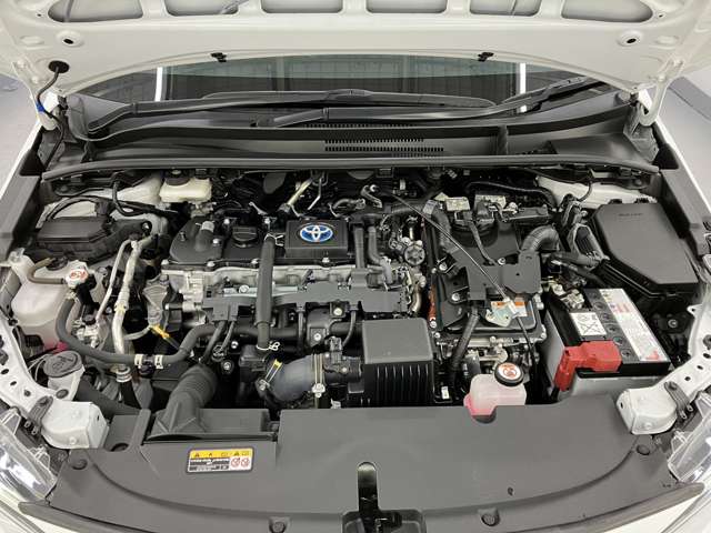 トヨタ カローラ　ツーリング　ハイブリッド １．８ ハイブリッド ＷＸＢ Ｅ－ＦＯＵＲ ４ＷＤ R5年 (東北) 99
