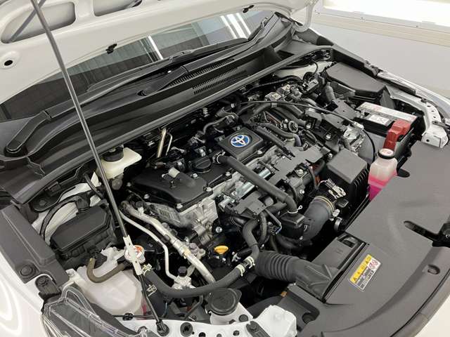 トヨタ カローラ　ツーリング　ハイブリッド １．８ ハイブリッド ＷＸＢ Ｅ－ＦＯＵＲ ４ＷＤ R5年 (東北) 99