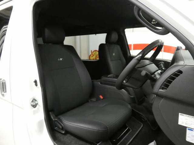 トヨタ ハイエースバン ２．８ スーパーＧＬ ダークプライム Ｓ ロングボディ ディーゼルターボ ４ＷＤ R7年 (東北) 99