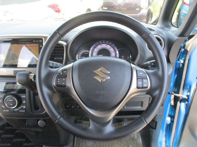 スズキ スペーシア ６６０ カスタム Ｚターボ ４ＷＤ H29年 () 99