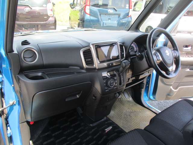 スズキ スペーシア ６６０ カスタム Ｚターボ ４ＷＤ H29年 () 99