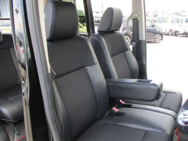 ホンダ Ｎ　ＢＯＸ ターボＳＳＰＫＧブラックスタイルＰＫＧ H28年 () 99