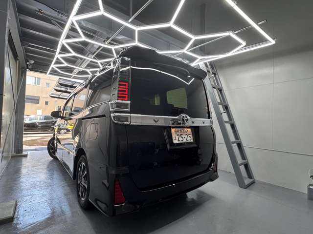 トヨタ ヴォクシー ２．０ ＺＳ 煌 H30年 (九州・沖縄) 99