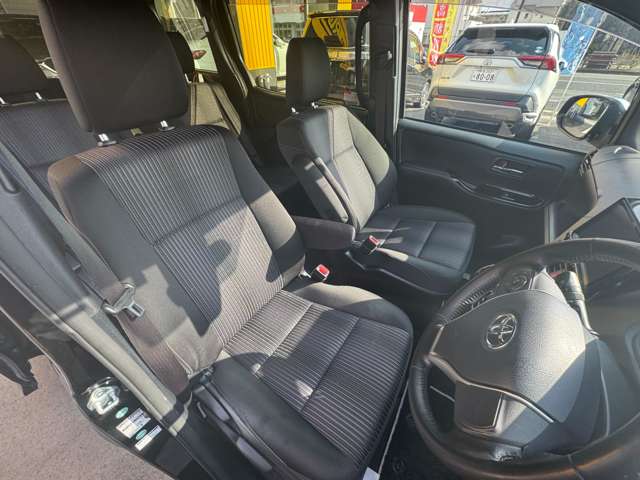 トヨタ ヴォクシー ２．０ ＺＳ 煌 H30年 (九州・沖縄) 99