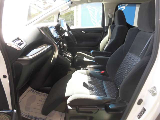トヨタ ヴェルファイア ２．５ Ｚ Ａエディション H28年 (東海) 99