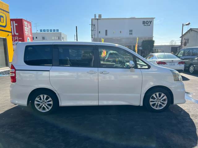 トヨタ ノア ２．０ ＳＩ H23年 (九州・沖縄) 99