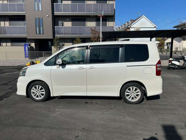 トヨタ ノア ２．０ ＳＩ H23年 (九州・沖縄) 99