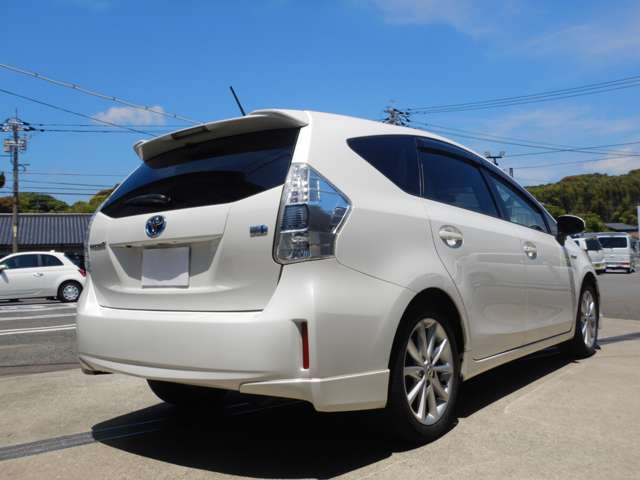 トヨタ プリウスΑ １．８ Ｓ ツーリングセレクション H24年 (中国) 99