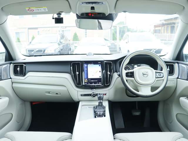 ボルボ ＸＣ６０ Ｄ４ ＡＷＤ インスクリプション ディーゼルターボ ４ＷＤ H30年 (関東) 99