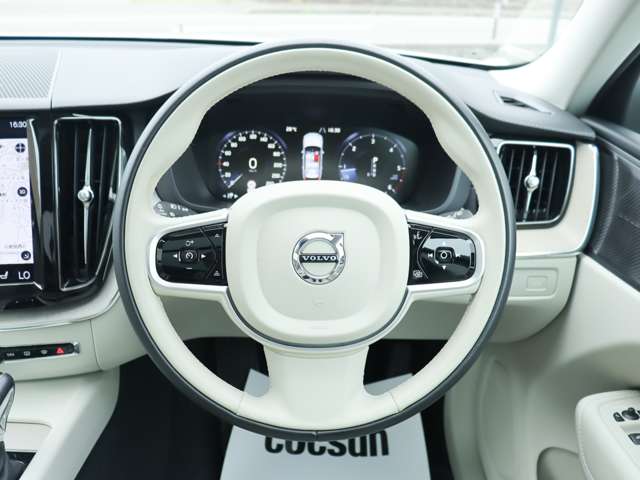 ボルボ ＸＣ６０ Ｄ４ ＡＷＤ インスクリプション ディーゼルターボ ４ＷＤ R1年 (関東) 99