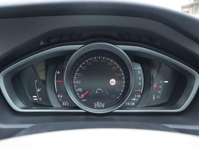 ボルボ Ｖ４０ Ｄ４ インスクリプション ディーゼルターボ H28年 (関東) 99